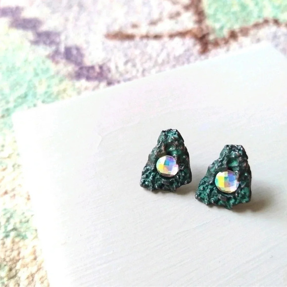 Crystal Stud Earrings Patina Green - Picture 16 of 17